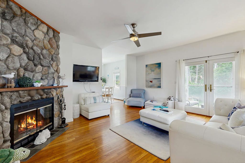Newly remodeled home w/ new furniture, large yard & great porches