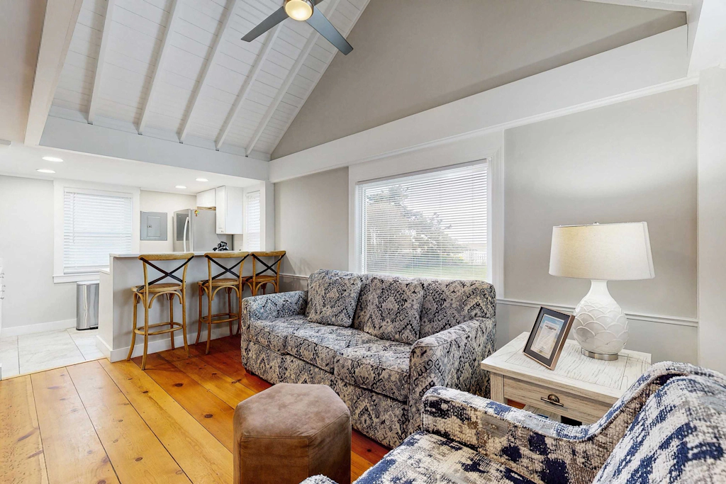 Sandbars Inn - Beachside Cottage #2