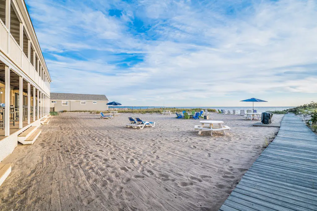 Sandbars Inn #2