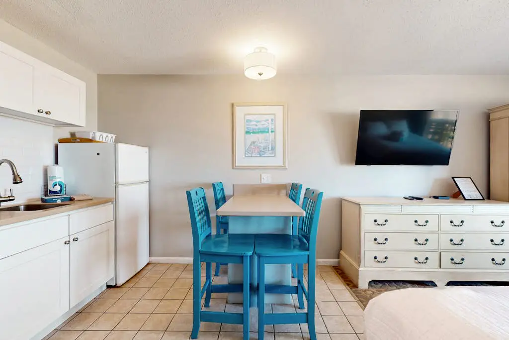 Sandbars Inn #1