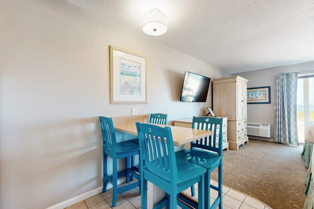 Sandbars Inn #1