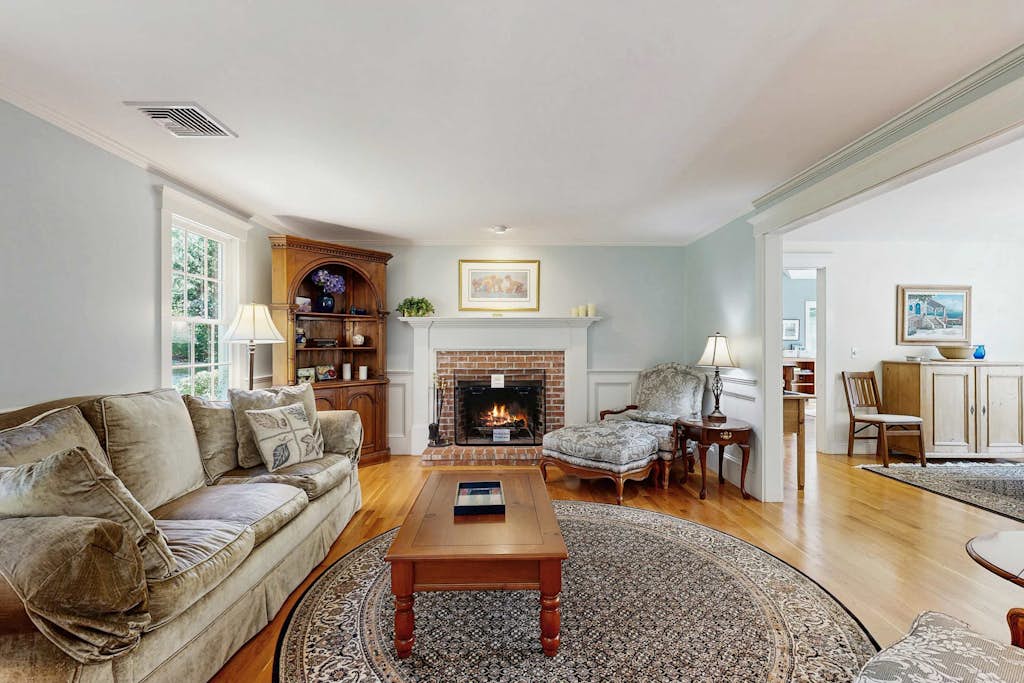 Spacious home with huge deck & tree-lined yard, grill, & WiFi - great location