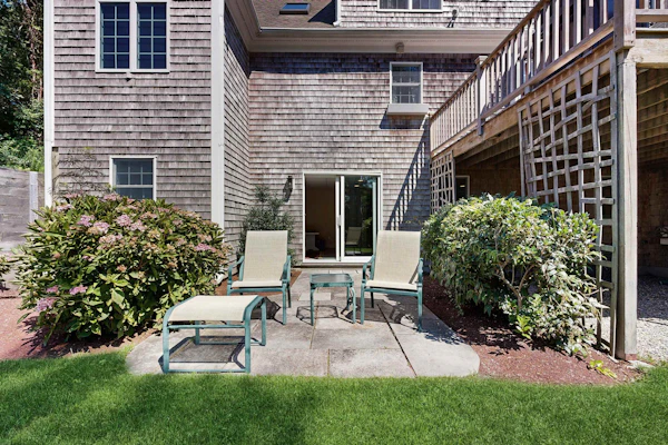 Spacious home with huge deck & tree-lined yard, grill, & WiFi - great location