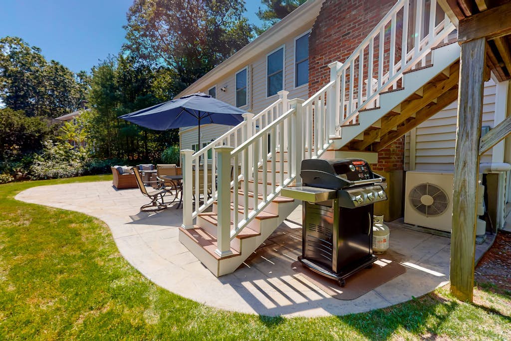 Cape escape with patio, grill, firepit, outdoor dining, W/D