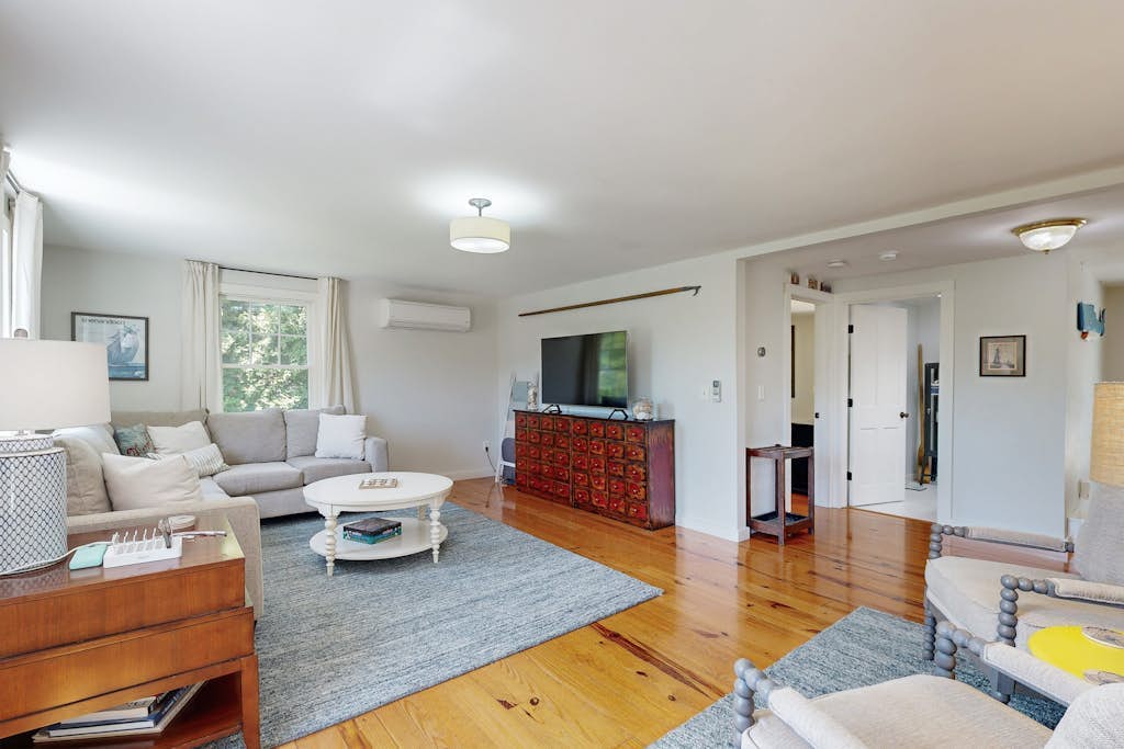 Charming home near downtown & beach with patio, outdoor shower, grill, & W/D