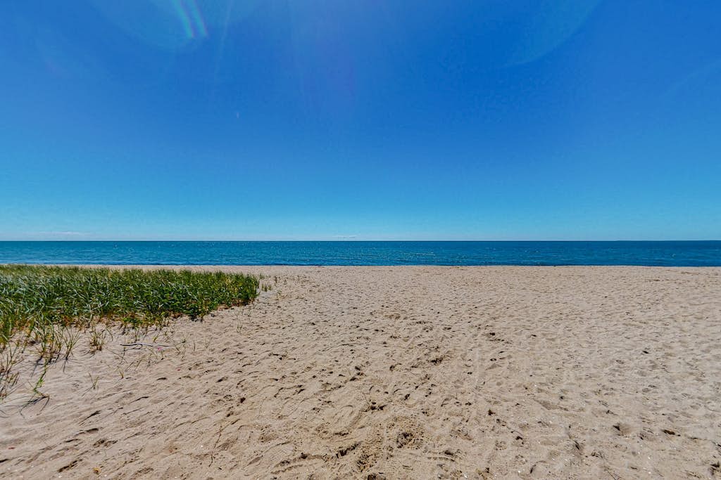 Charming Seaside Cottage Central to the Beach and New Seabury Resort Community