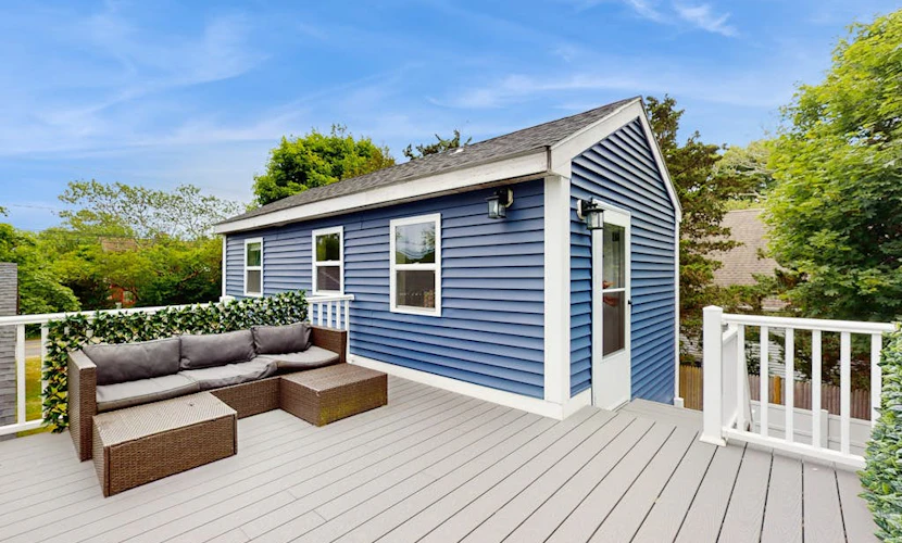 Private suite with roof deck, near golf, bus stop, shops, and trails