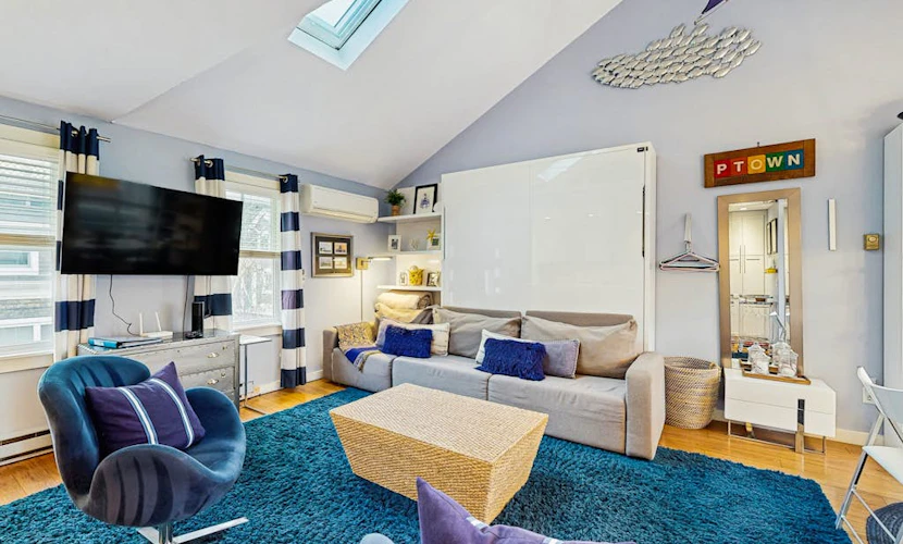 Gorgeous waterfront studio w/ beach access sitting on downtown Commercial Street