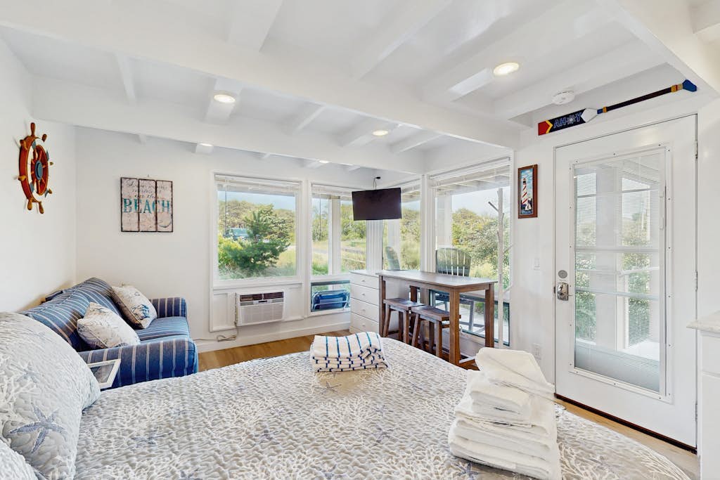 Newly Renovated Studio with AC, Grill – steps from Private Beach
