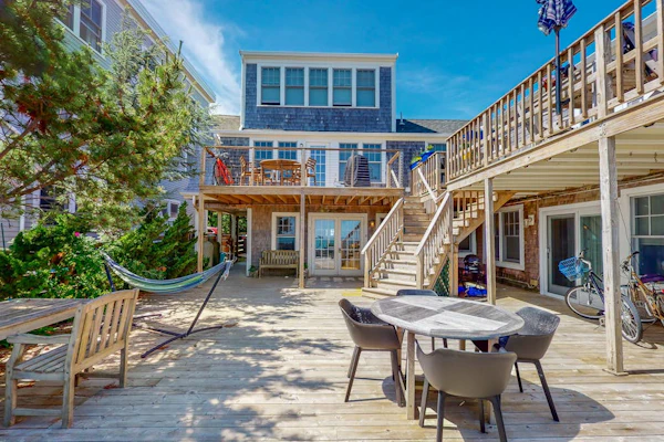 Renovated beachfront condo on Cape Cod Bay with deck & gorgeous views