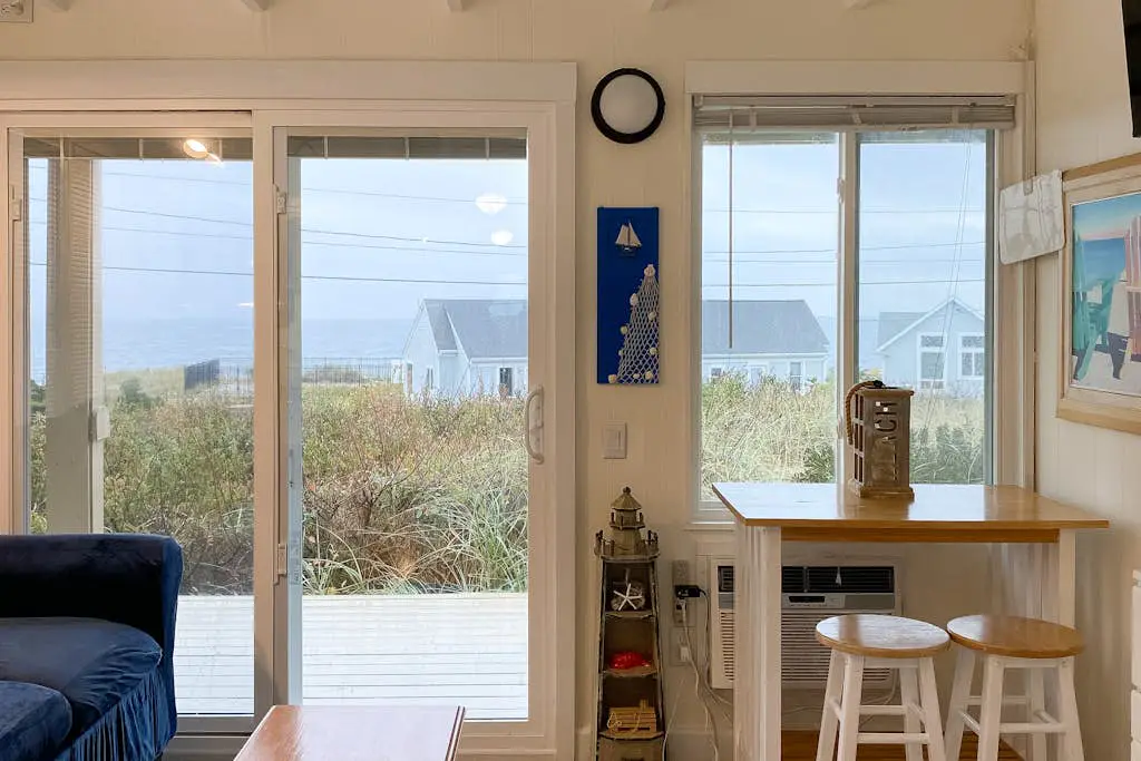 Stunning bay view studio