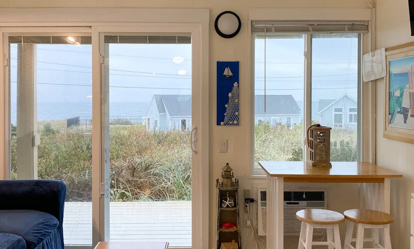 Seaside studio with amazing water views & private beach access across the street
