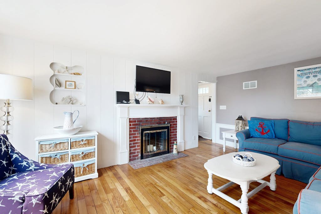 Renovated, river view home with yard games - walk to town dock & beach