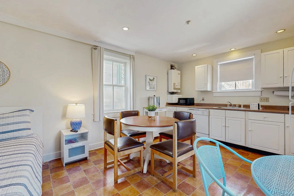 Provincetown Studio - Unit B