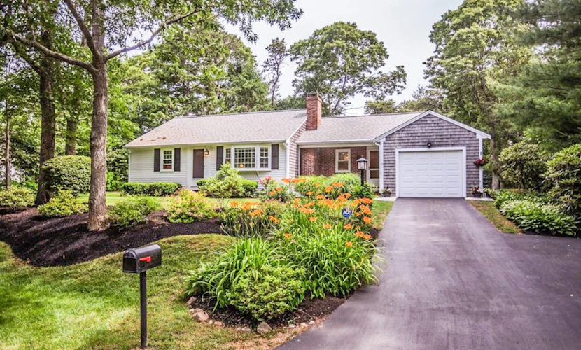 Cape Charmer | Walk to Market, Golf & Eateries | New Kitchen & Big Backyard