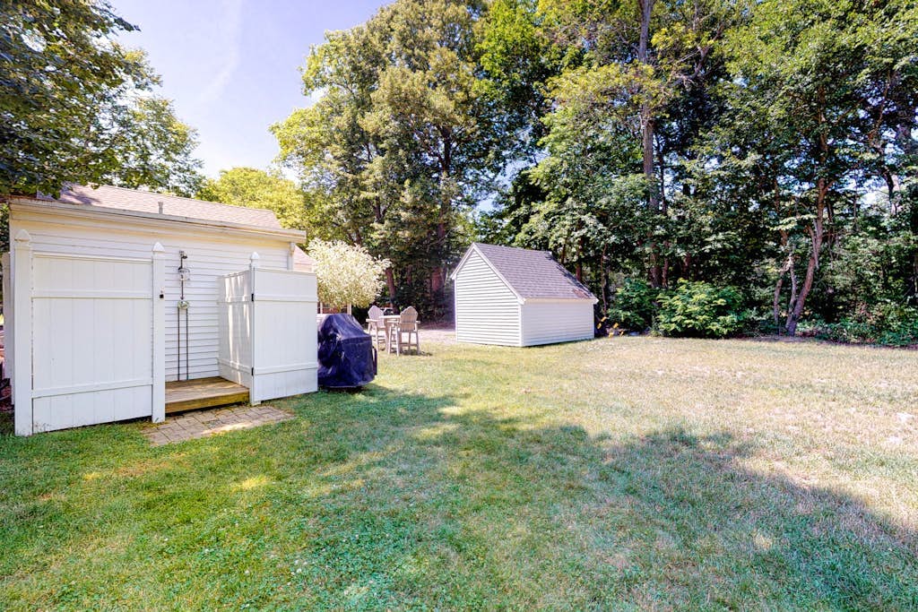 Welcoming home on Main St. with screened porch & large yard - 1 dog OK