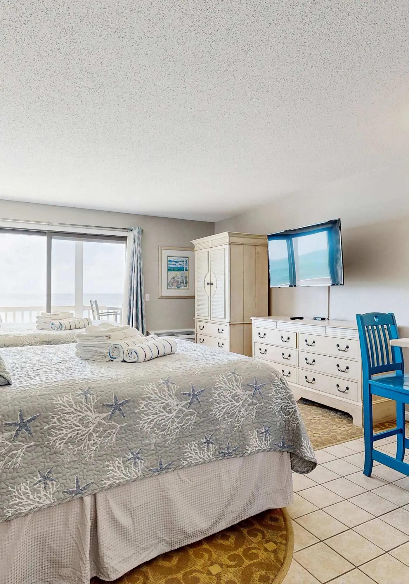 Sandbars Inn #14 - 2nd floor