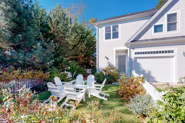 Modern getaway with central AC, home office, patio, WiFi, grill, & private yard