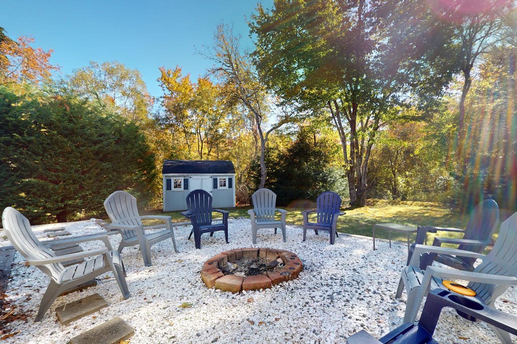 Private Cape house close to the beach with patio, W/D, & AC