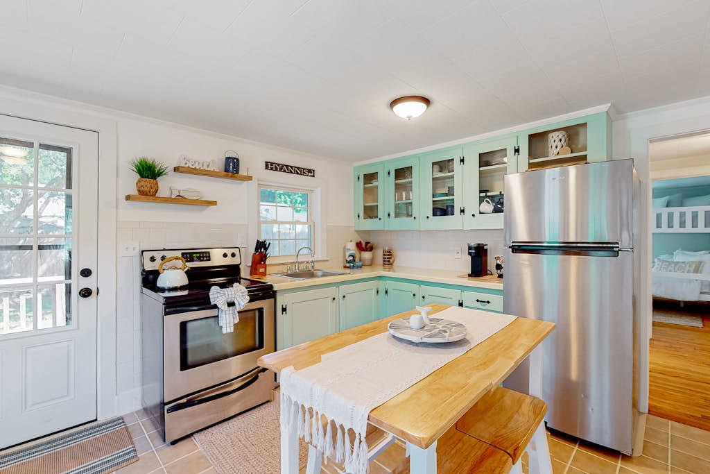 Conveniently-located home with fenced yard, firepit, beach parking pass