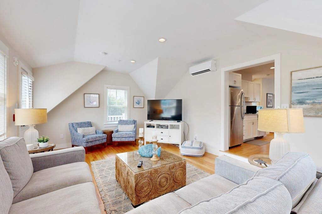 Charming Downtown Chatham Condo
