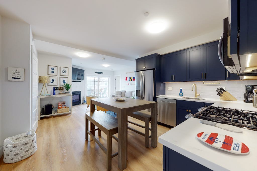 Dreamy ocean-view perch with furnished balcony & beach access - dog-friendly