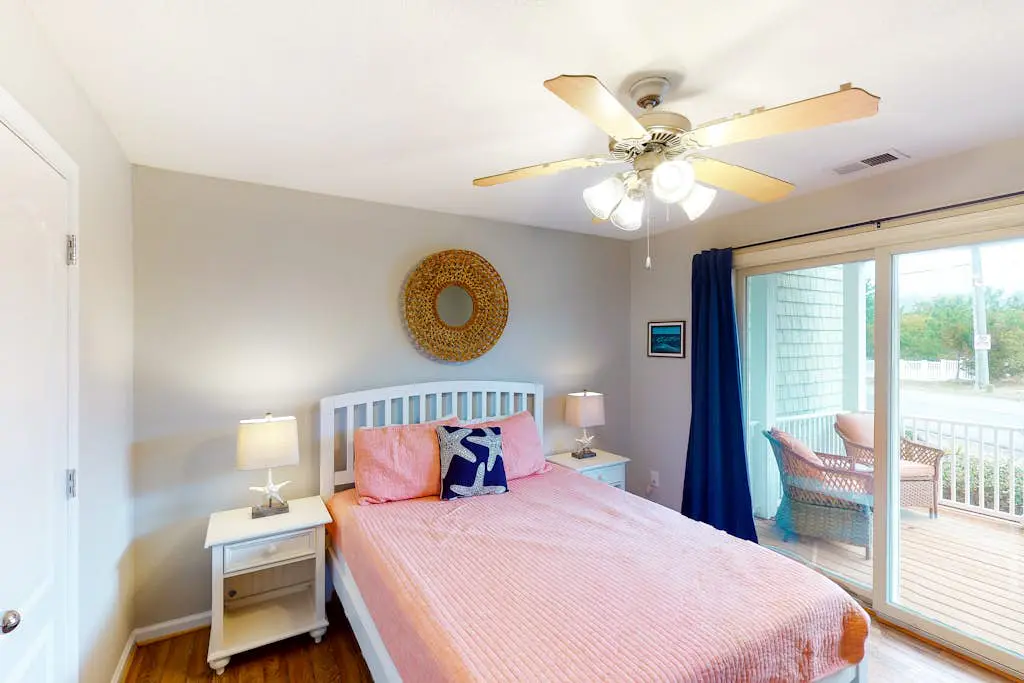 Seaside D104- Three's A Charm