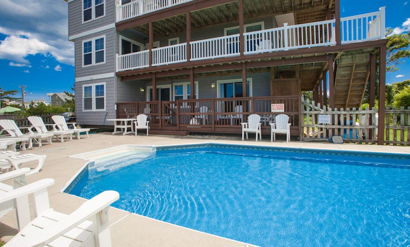 9BR home with private pool, hot tub & 4 min to beach, free WIFI