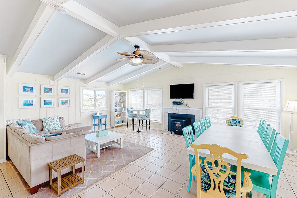 Dog-friendly home with private pool, fenced yard, ocean view, nice deck & WiFi