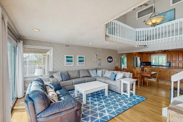 3-story home w/great views of ocean, fenced private pool, and easy beach access