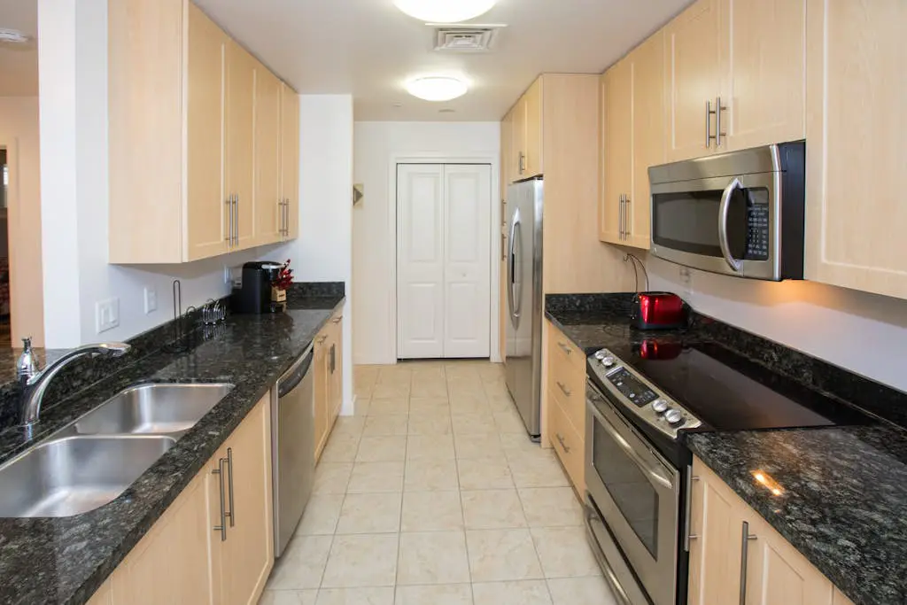 The Sanctuary - Crab Dip B118