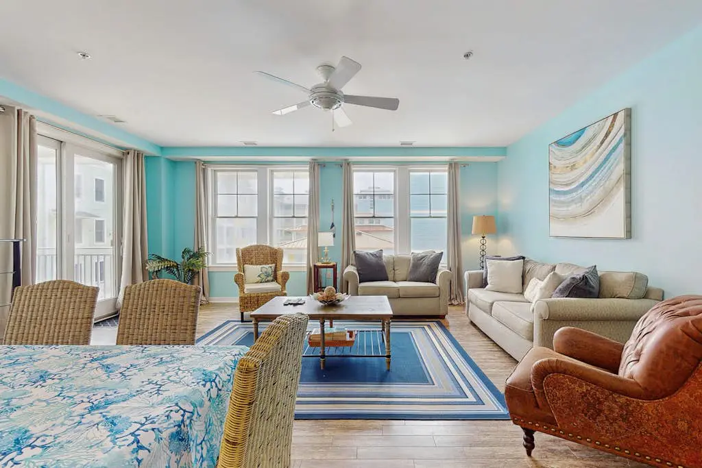The Sanctuary - Poolview Perch B204