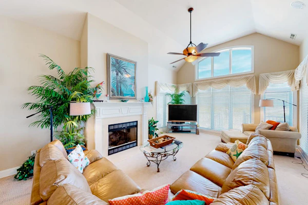 Fantastic oceanfront home w/private pool & hot tub, WiFi, central AC, & deck
