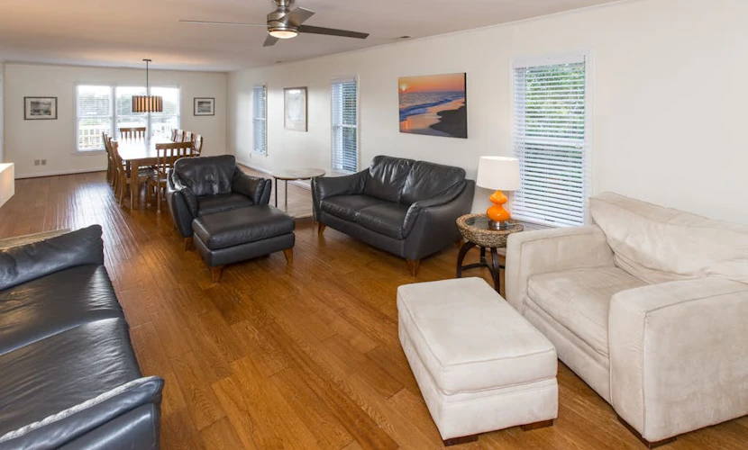 Lovely canal-front home between bay & beach with private pool, dock, & AC