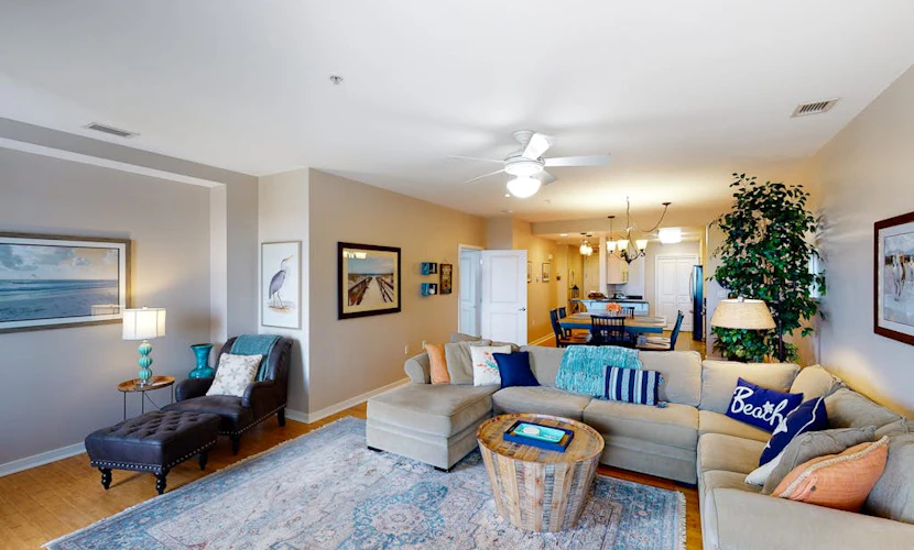 Great condo with 2 balconies, excellent ocean & bay views, 3 pools, & gym