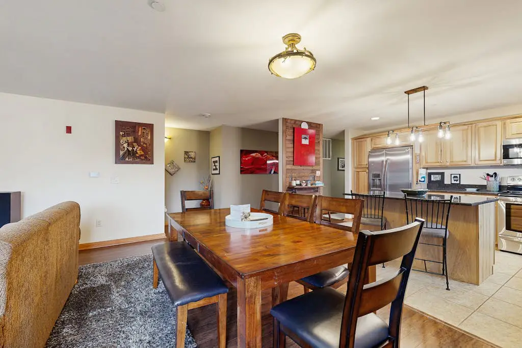 Sunset Condominiums - DNA House