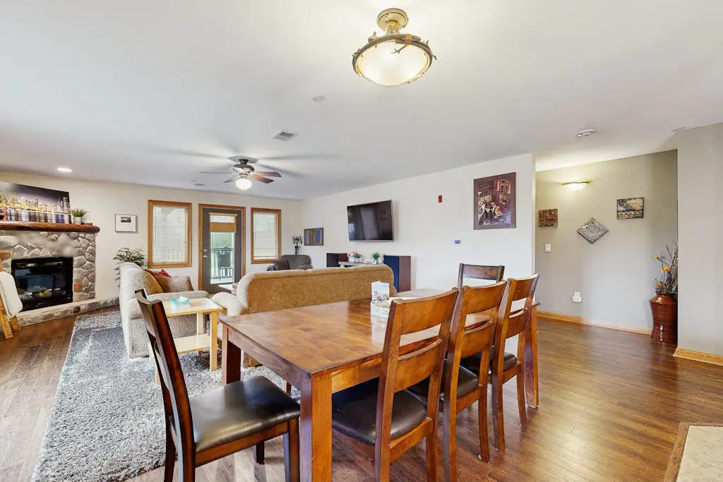 Sunset Condominiums - DNA House