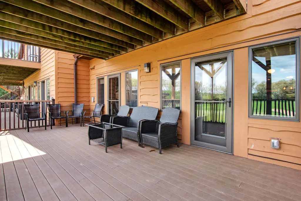 Sunset Condominiums - DNA House