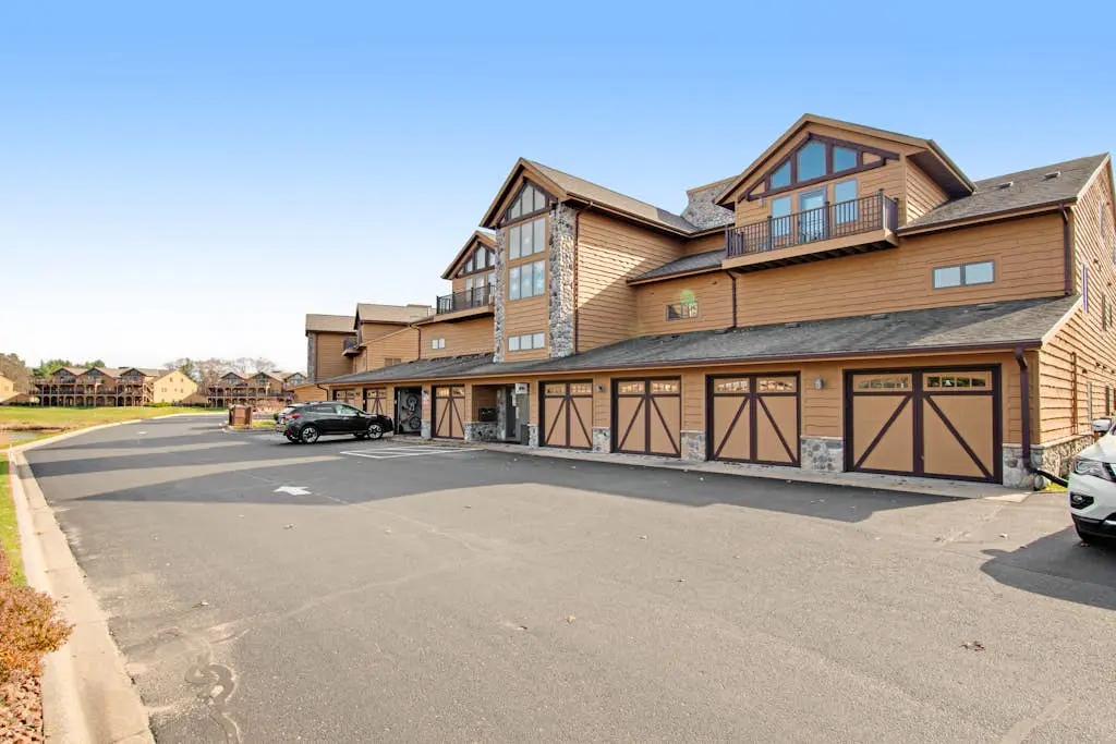 Sunset Condominiums - Castle Rock Retreat