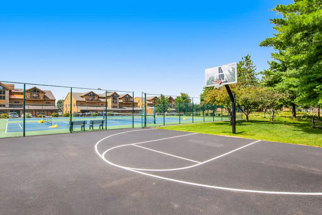 Sunset Condominiums - Castle Rock Retreat