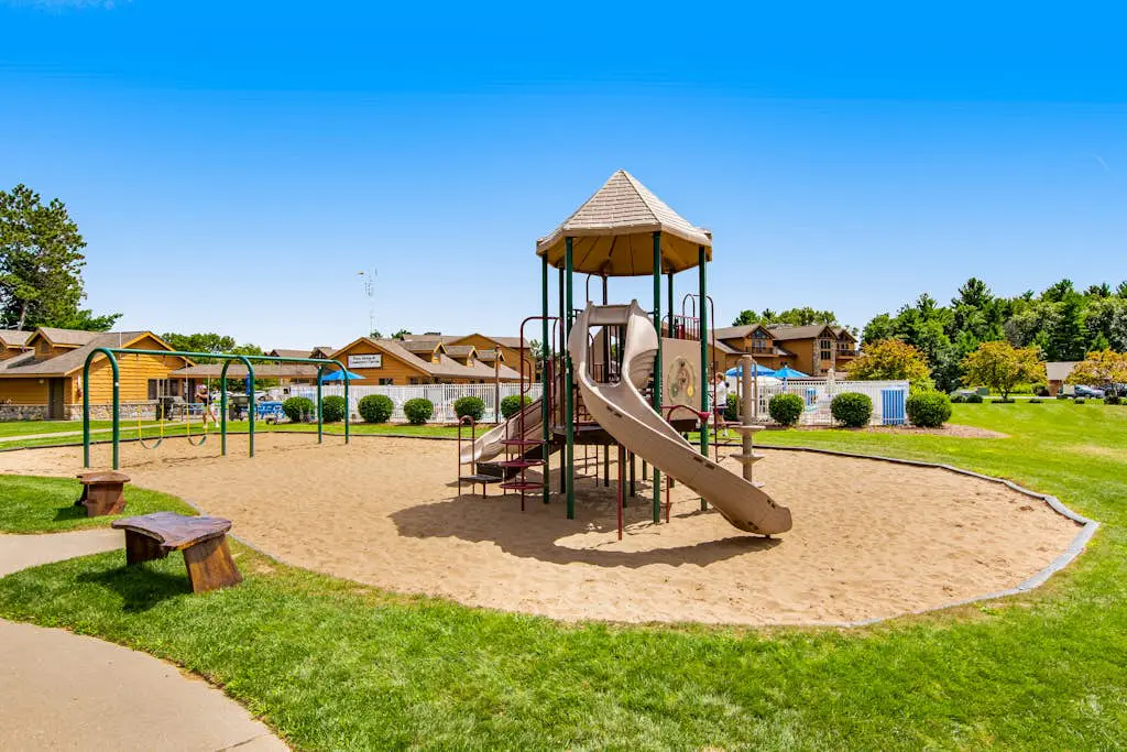 Sunset Condominiums - Castle Rock Retreat