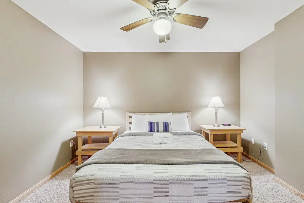 Sunset Condominiums - The Retreat