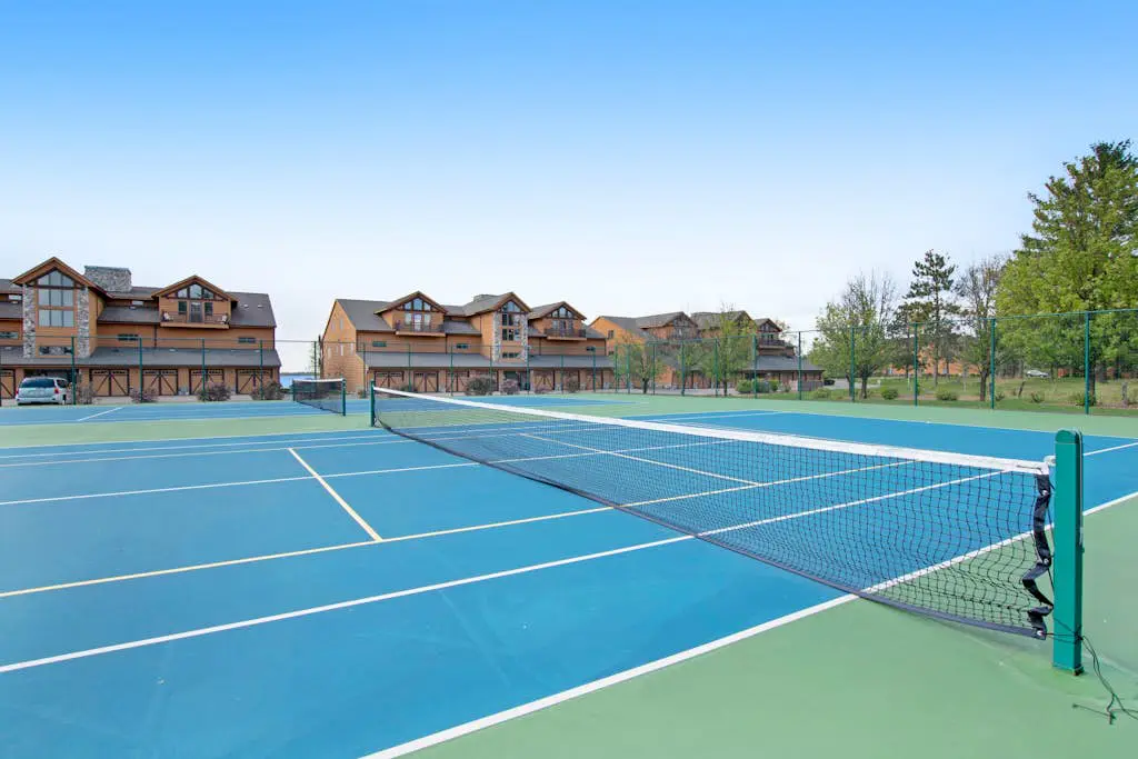 Sunset Condominiums - The Retreat