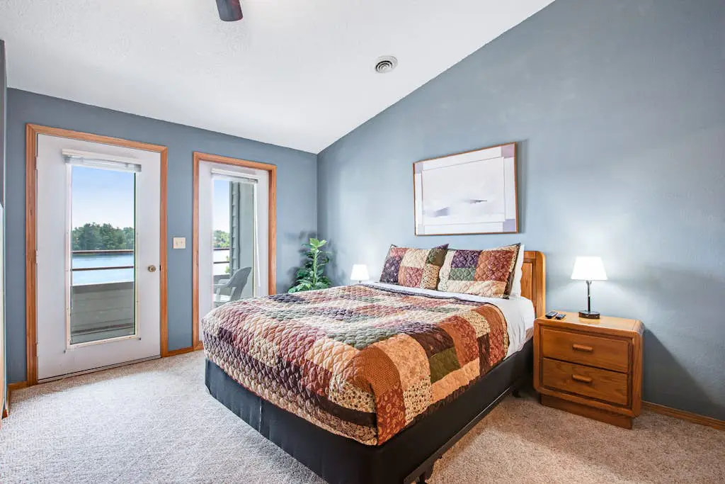 Lighthouse Cove Condo Resort 217 - Lakeside Memories