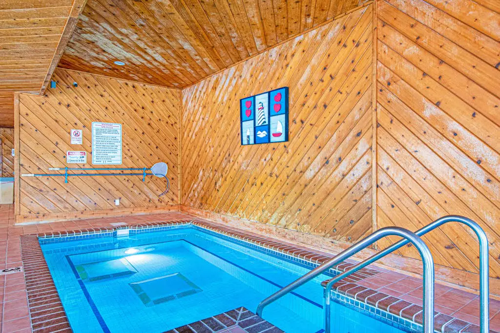 Lighthouse Cove Condo Resort 217 - Lakeside Memories