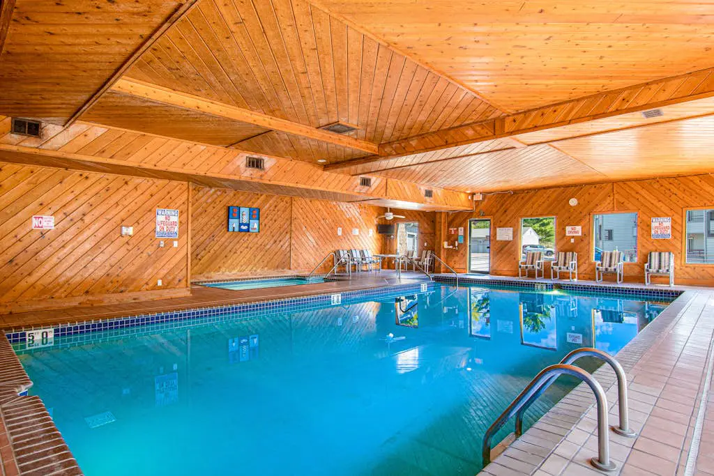 Lighthouse Cove Condo Resort 217 - Lakeside Memories