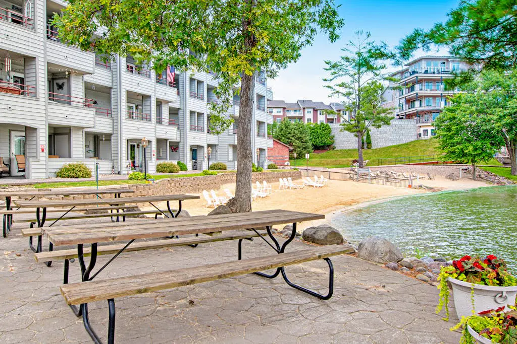 Lighthouse Cove Condo Resort 217 - Lakeside Memories