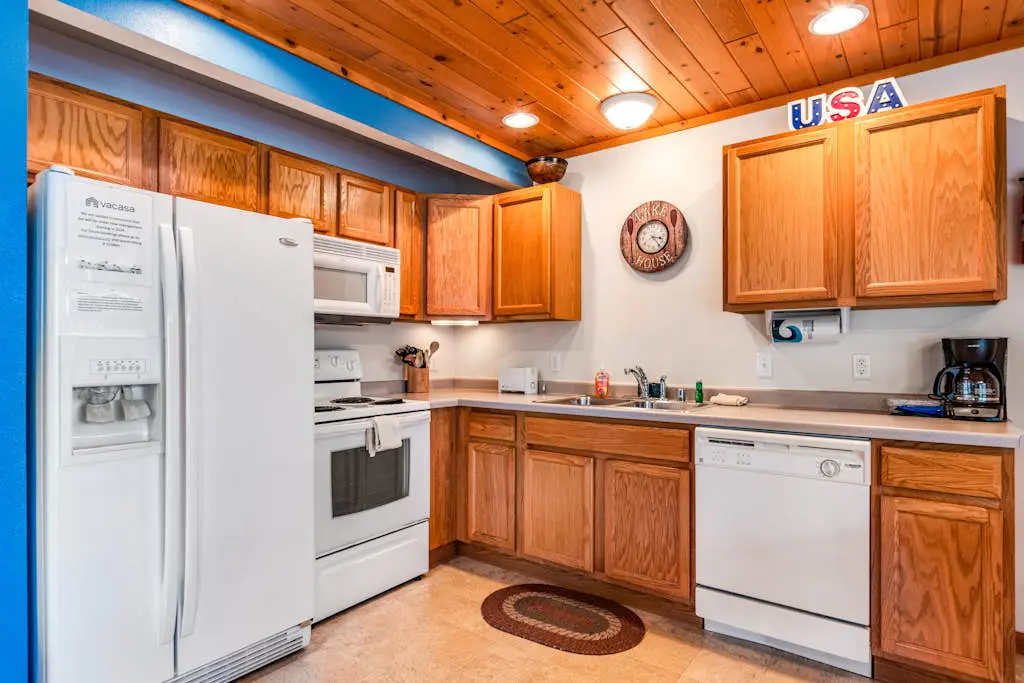 Thunderbird Resort Condo 1040D