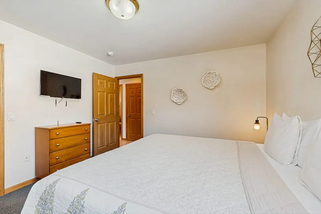 Thunderbird Resort Condo, Unit 1050A