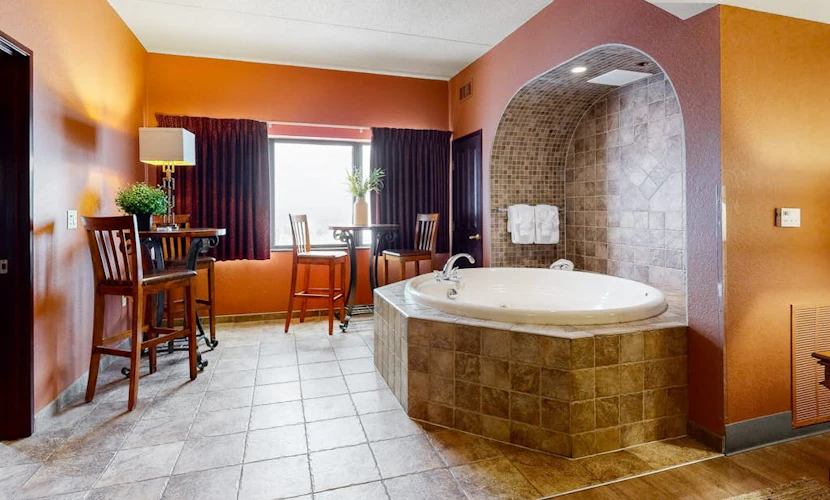 Resort condo on the River Walk with jetted tub & fireplace